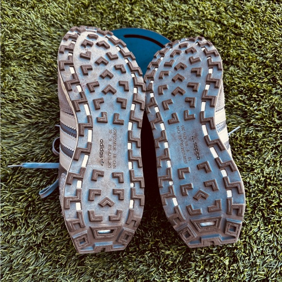 adidas Retropy E5 Sneakers – Men’s US 9 – Grey